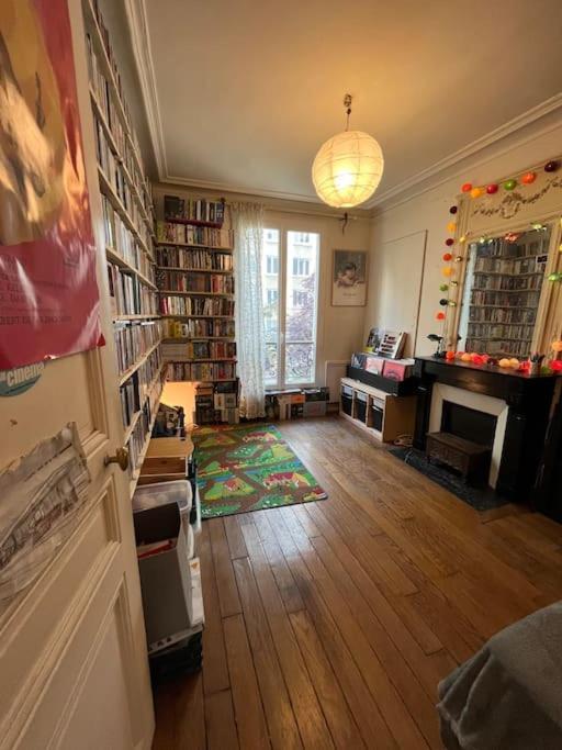 Apartment Near Montmartre Париж Экстерьер фото