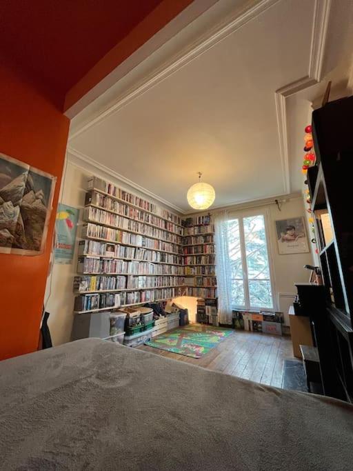 Apartment Near Montmartre Париж Экстерьер фото